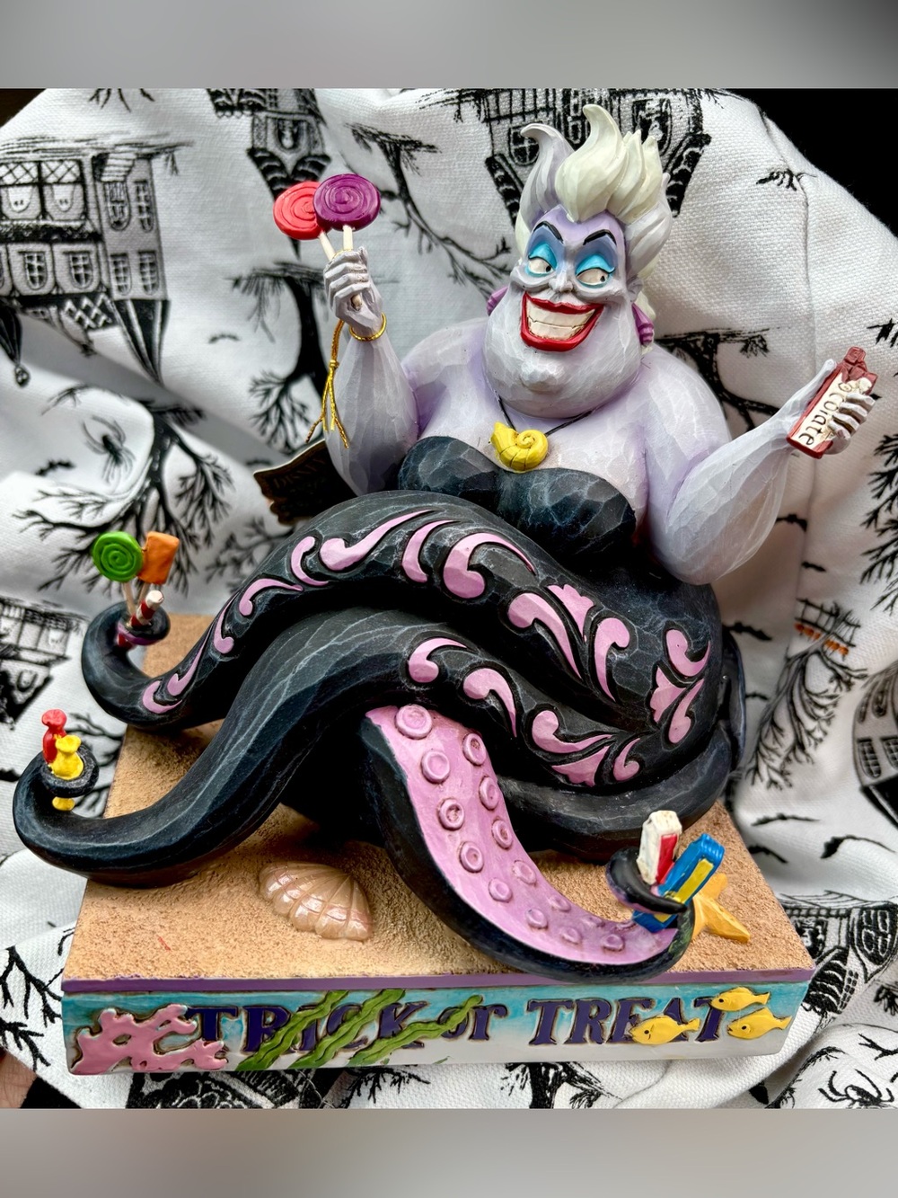 Jim Shore Disney Ursula Halloween figurine